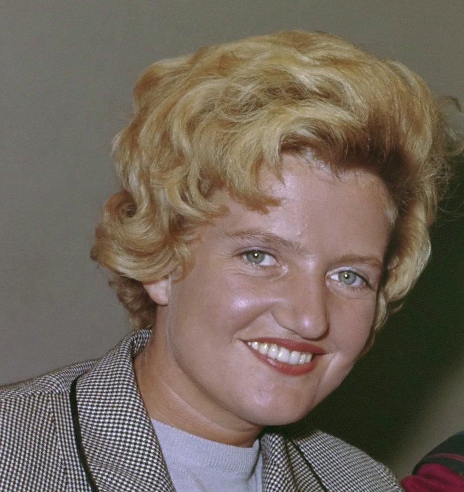 Mieke Telkamp (1962)