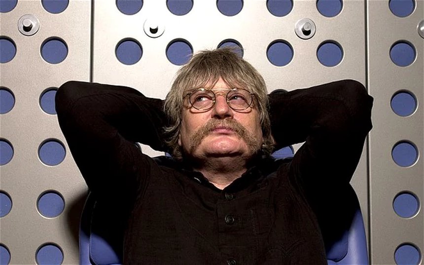 REQUIEM DOOR KARL JENKINS 2004