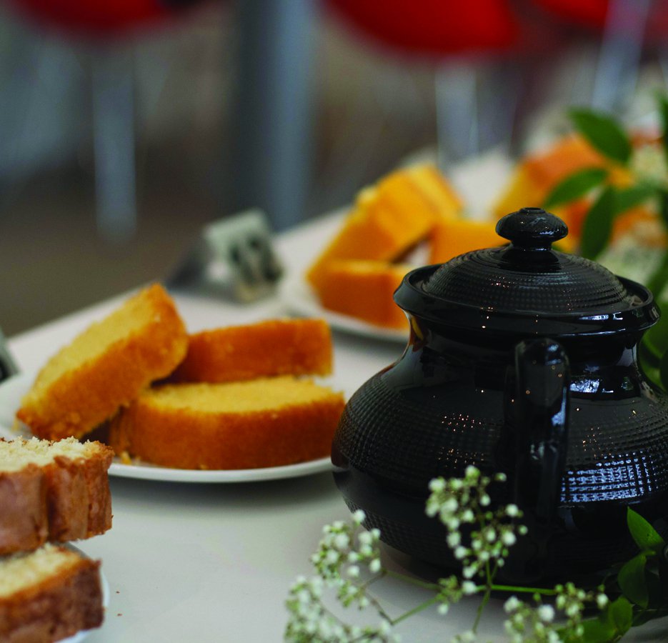 Te nat of te droog, te industrieel en te saai: leve de uitvaartcake!